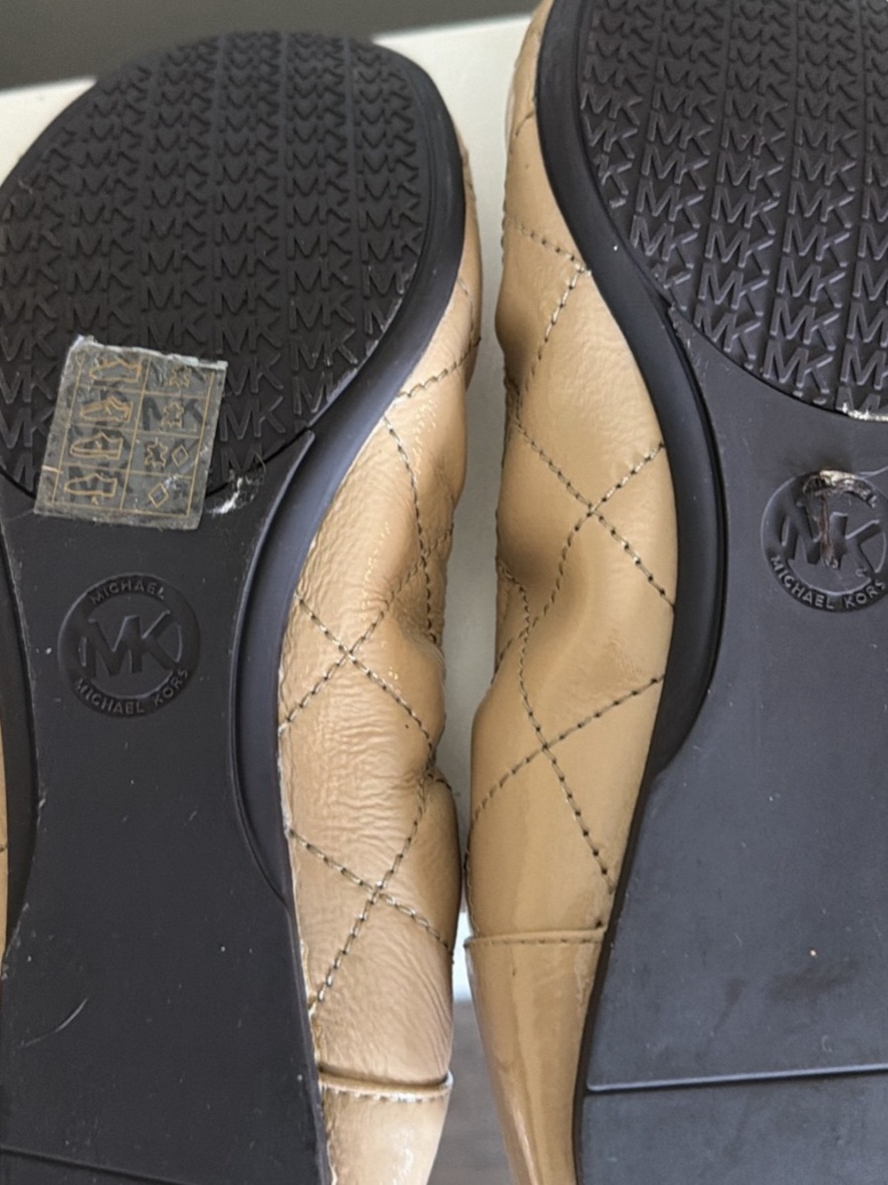 Michael Kors Beige Quilted Leather MK Logo Ballet Flats - Picture 4 of 5